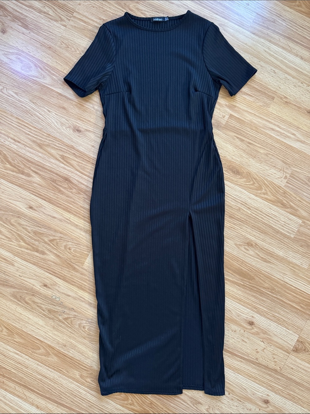 Boohoo Short-Sleeve Side-Slit Midi Dress ✨ size 12